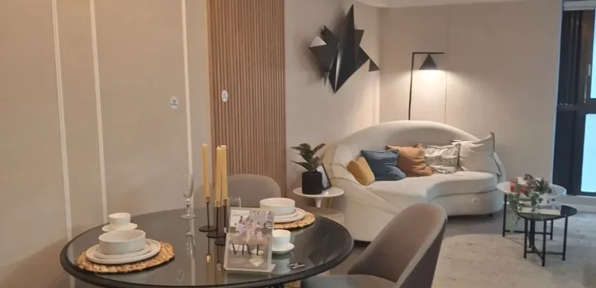 Departamento en venta Avenida Sergio Bernales 520, Surquillo, Perú